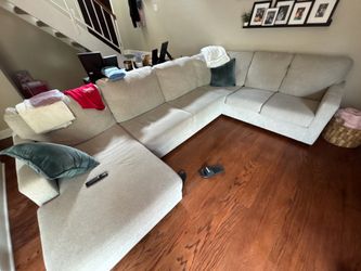 Greg sectional