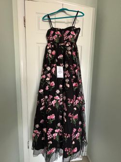 City Studio - Floral embroidered - Brand New