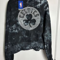 NEW Women's Boston Celtics The Wild Collective Black Tie-Dye Cropped Hoodie 2XL 