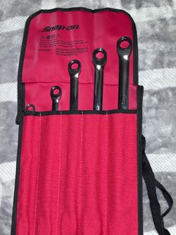 Snap-on 5 pcs  12 point metric flank drive ratcheting wrench set
