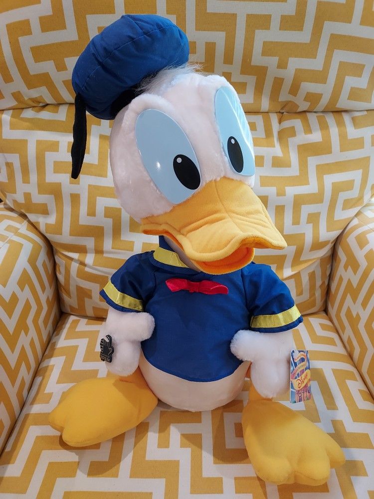 Disney Applause Large Donald Duck Plush - New With Tags