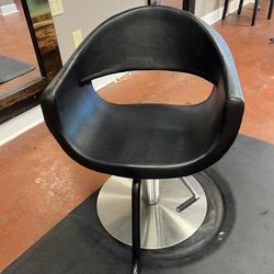 Styling Chair 