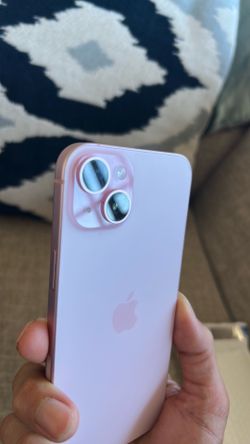 iPhone 15 PLUS: 256 GB + free Case : Unlocked : Very good condition