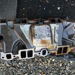 Chevy Intake 350 Manifold