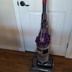 Dyson, Vacuum Cleaner, Bagless 