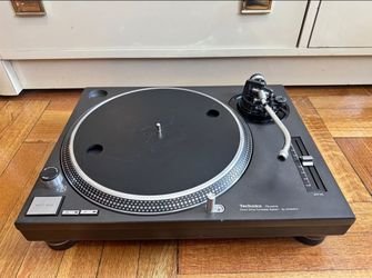 Technics 1210 / 1200 MK12 Turntable - Black