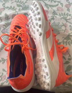 Adidas Predator League Turf Size 10.5 Men