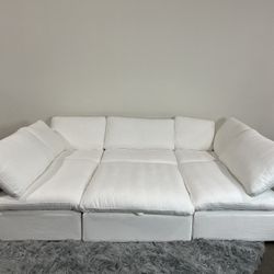 BRAND NEW! 6 Piece White Cloud Modular Sectional Couch (FREE DELIVERY 🚚)