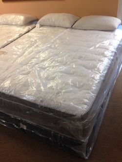 Brand new soft blue gel Memory Foam Pillow Top mattress and box spring size queen