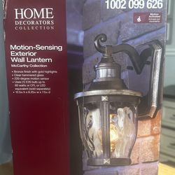 Motion Sensing Exterior Wall Lantern 