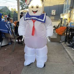 Costume