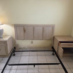 Thomasville Impressions Solid Wood Bedroom Set (Headboard + Nightstands)