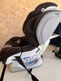 Britax Advocate ClickTight Car Seat