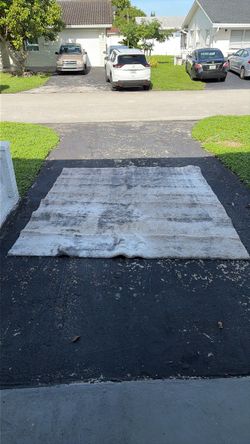 Large Area Rug – Gray/White