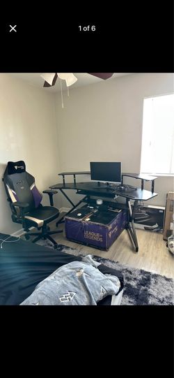 Gaming desk with led lights and charging outlet / gaming chair