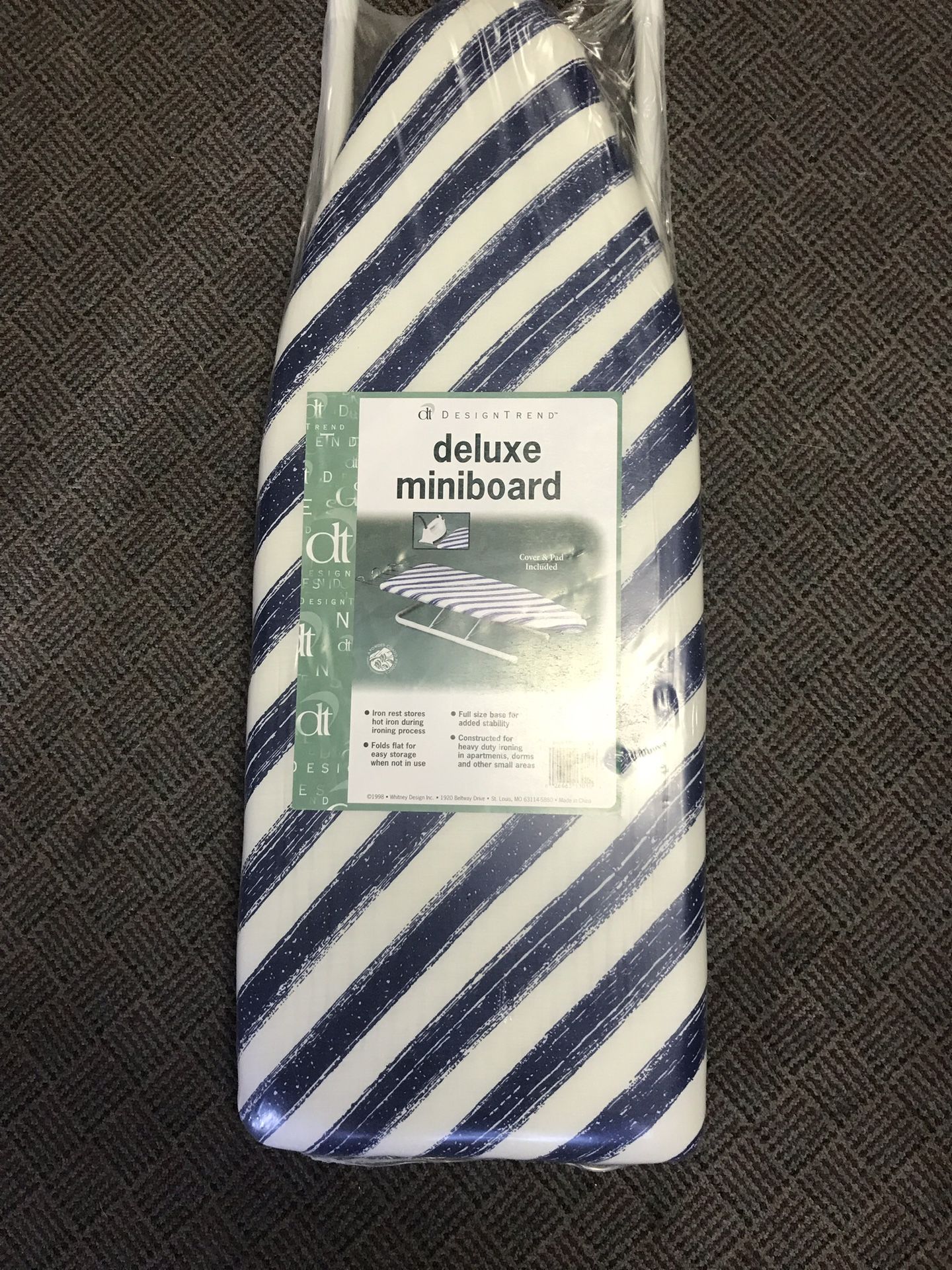 Mini ironing board