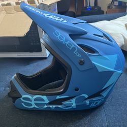 7 idp ProElite Blue Bike Helmet