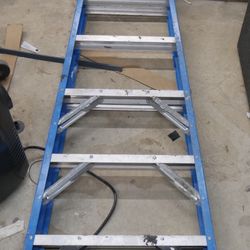 WERNER 8" FIBER GLASS LADDER FS108 PRE OWNED 874414-1