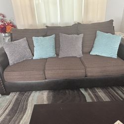 Bob O  Pedic Sofa And Table Set 
