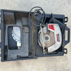 Sears Craftsman corded circular saw with a case