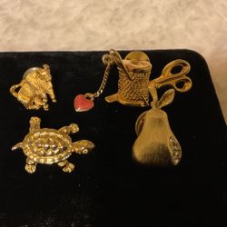 Solid Gold Tone Vintage brooch/pins  All 4 @$30