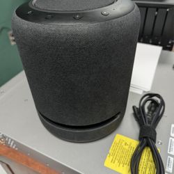 Amazon Echo studio 