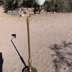 Vintage solid metal brass/bronze floor lamp, 4 foot tall