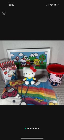 HELLO KITTY ROOM DECOR