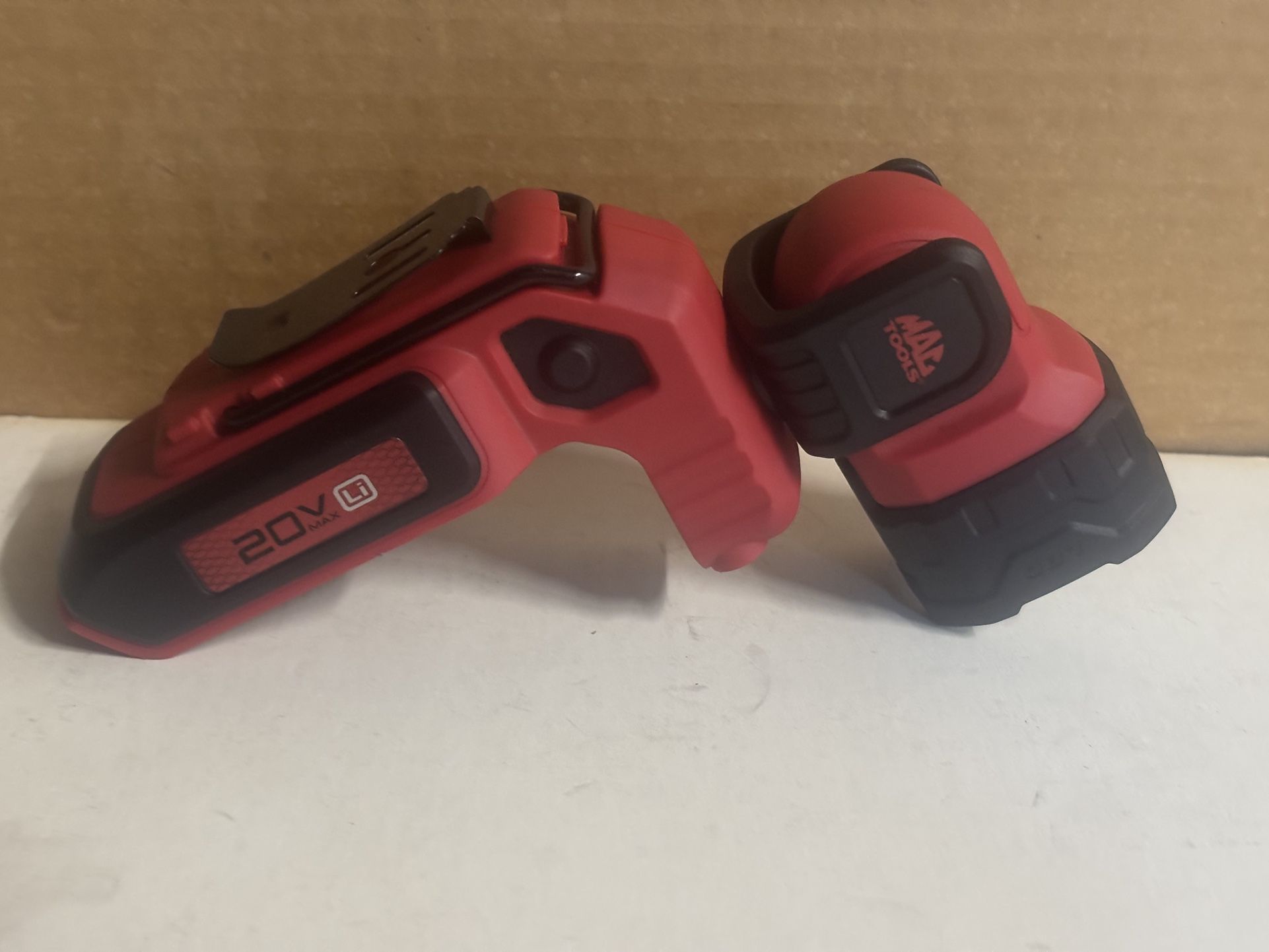 Mac Tools 20V MAX* Hand-Held Worklight