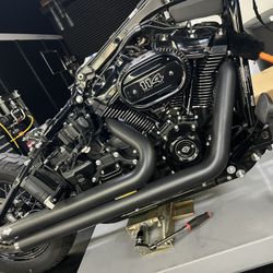 Harley Vance And Hines Exhaust