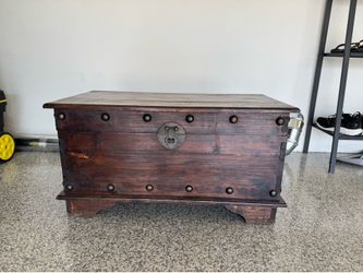 Solid Wood Trunk Chest