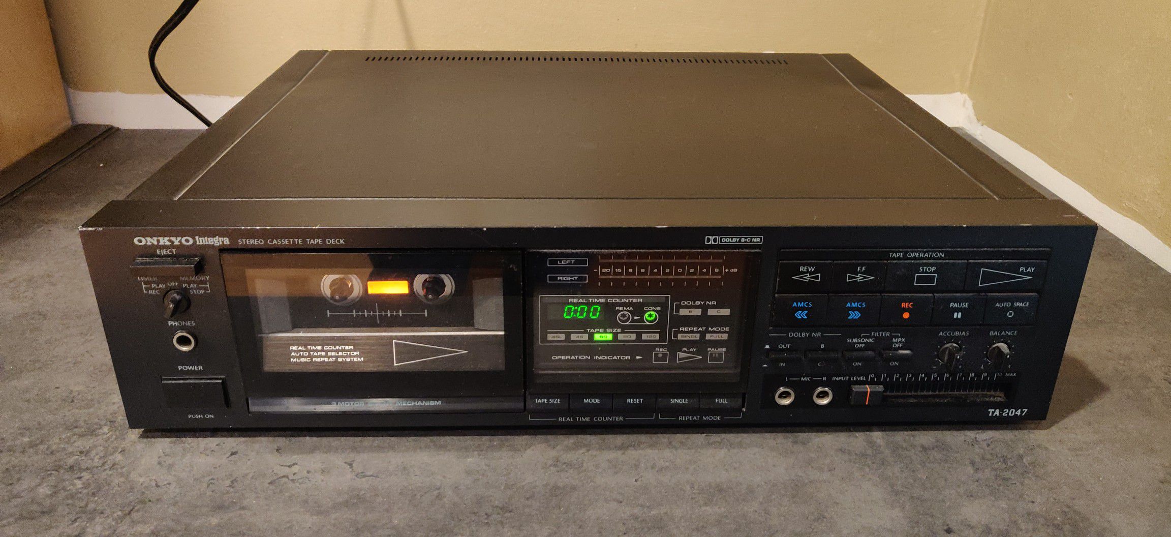 Onkyo TA-2047 cassette player
