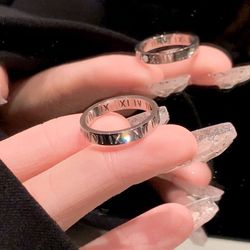 Roman numeral ring niche design simple cold style light luxury high-end titanium steel colorless ring