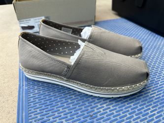 BOBS from Skechers Taupe Breeze Espadrilles Size 9.5