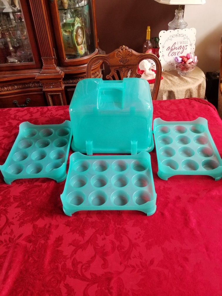 Cupcake Courier, Cupcakes , Muffins Caddy - Holds 36