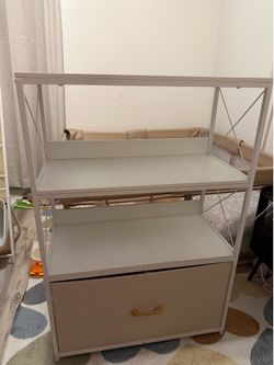 Bookshelves w/storage