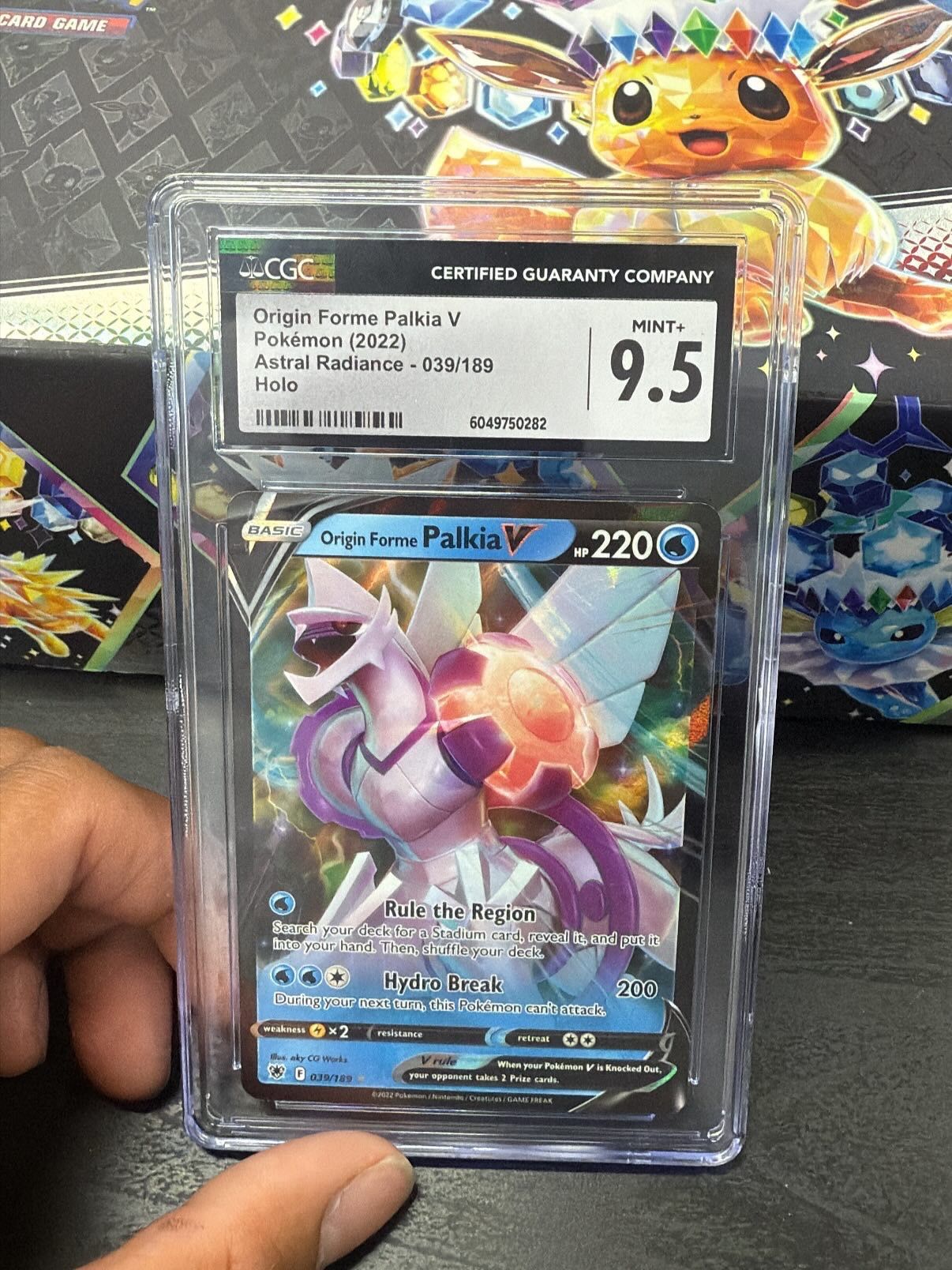 Origin Forme Palkia V #39 Pokemon Astral Radiance (CGC 9.5 Mint+)