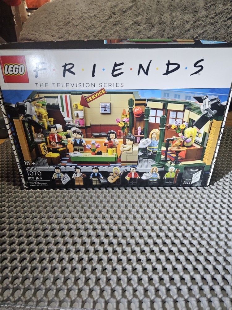 Lego 21319 Lego Friends Tv Show Set Price NIOB Friends The Tv Show