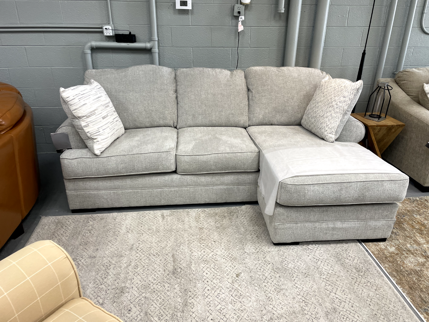 8ft Rolled Arm Sofa w/ Reversible Chaise | 🚛 WHITE GLOVE DELIVERY