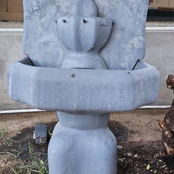 Garden Fountain Cement