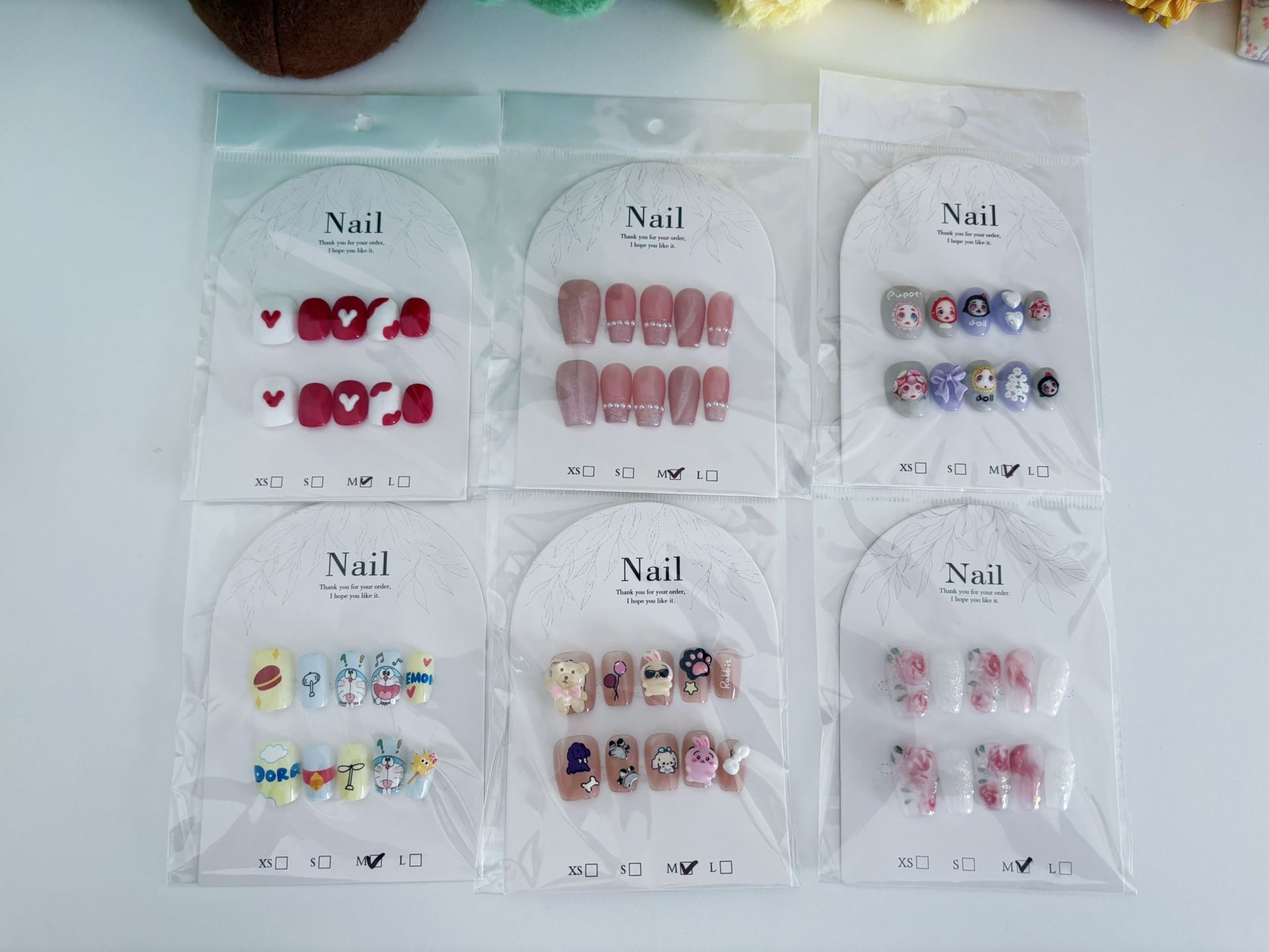Size M salon quality push on /press on nails (price for each pair)