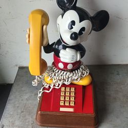1976 Mickey Mouse Telephone Has A Little Wear To It But It Does Work