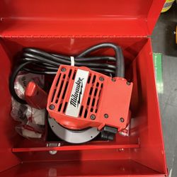 Milwaukee Heavy Duty Router 5610