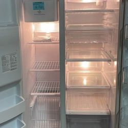 GE Refrigerator 