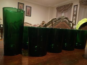 Reims France Emerald Green Tumblers Set of Eight (8)