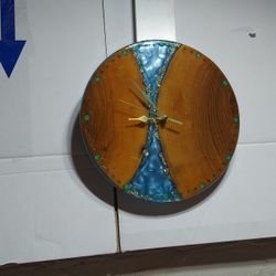 Epoxy Resin Wood Clock Hand Made Echo A Mano 