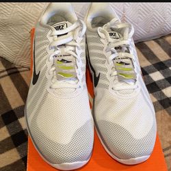 New Nike Trainers 6 Size 10