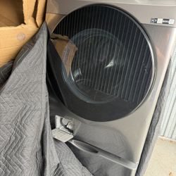 Samsung Front Load Washer & Dryer  – 4.5 cu. ft. – Excellent Condition