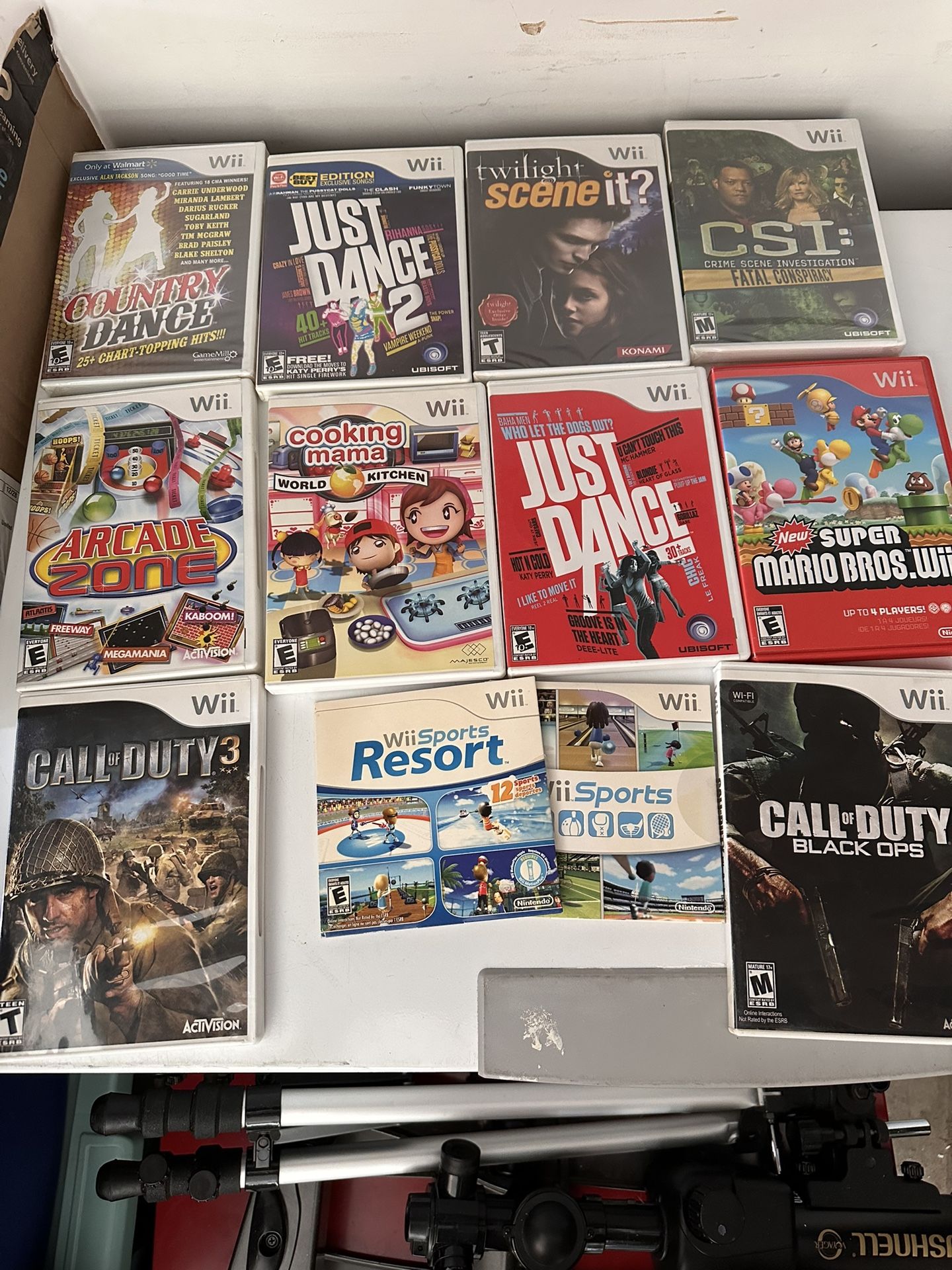 Wii Game Bundle – 10 Games + Wii Sports & Resort – Great Titles!