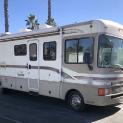 1999 34 Feet BOUNDER Model J